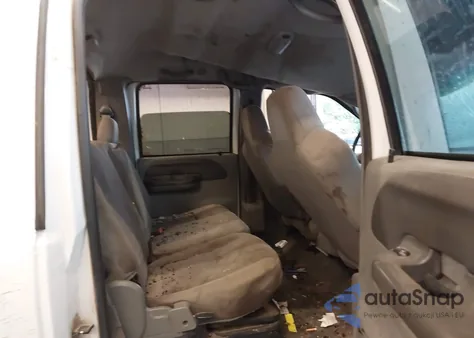 2004 Ford F-250 Lariat/Xl/Xlt z USA, uszkodzony, nr VIN 1FTNW21P44ED21771